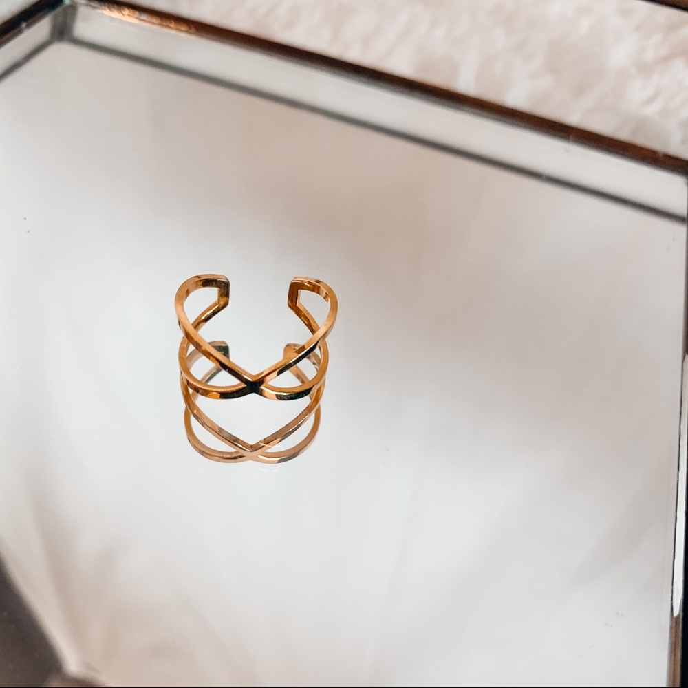 Ring - Picture 2 of 2